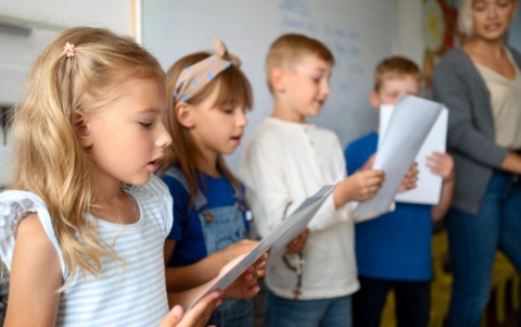 Θεσμοθετείται διαφανές πλαίσιο για την απασχόληση εργοδοτουμένων ορισμένου χρόνου στα υποστηρικτικά προγράμματα του ΥΠΑΝ